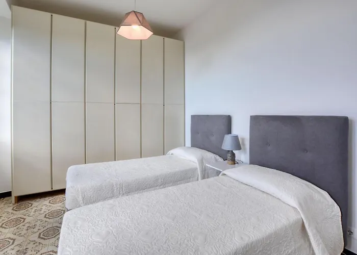 2 Bedroom Amazing In Semorile