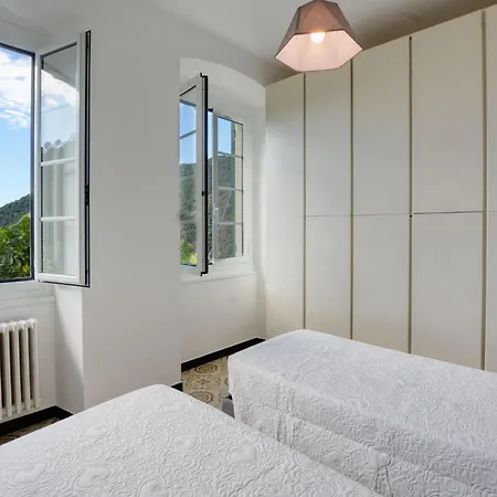 2 Bedroom Gorgeous In *